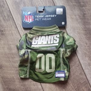 Nwt giants size xs dog shirt